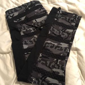Nike Dri Fit digi camo running capris